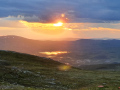 Solen på väg ner över Norge